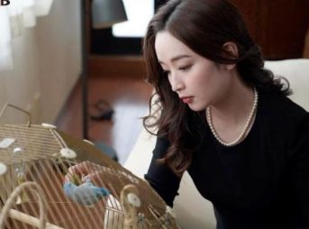 ＜豊満お母さん＞巨乳美魔女が娘の彼氏と禁断のSEX！究極テクニックで肉棒を頬張り家族間浮気！