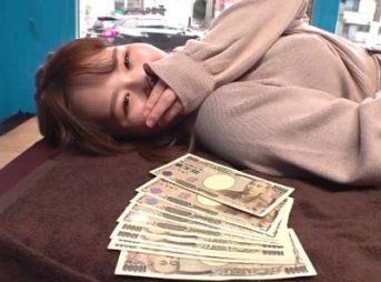 【マジックミラー号×他人妻】「股広げるんですか？」お金を積み上げてどんどんエロくなる爆乳他人妻！