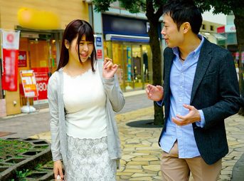 【素人ナンパ】「やだ待ってくださいって」巨乳持て余し、欲求不満奥様と浮気なか出しエッチ！
