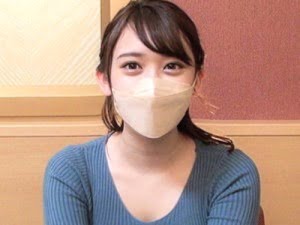 【素人ナンパ】「マスク有りだったらいいかな」Eカップだという大学生のお姉さんが騎乗位でチンポイン！