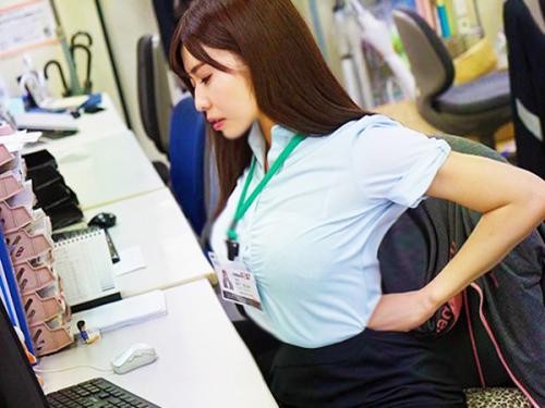 【SOD女子社員】おっぱいぷるんぷるん！「神乳…デカいっスねｗｗ」美たわわなおっぱいOLが会社の男性社員をイかせた