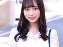【他人妻ナンパ】インタビュー中にパンチラしている奥様！皮の被ったおちんぽを剥き洗いした26歳の他人妻が挿入を受け入れる！