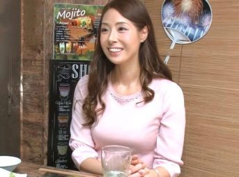 【他人妻ナンパ】相席居酒屋からお持ち帰りされた美魔女おばさんがお淑やかな雰囲気からは想像出来ないスケベ顔になりちくび責めちくび舐めされる