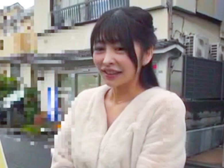 【素人ナンパ】うぶJDが素股腰振りで気持ち良すぎて本生！ダメとわかっていても腰が止まらずアヘ顔全身アクメSEX！