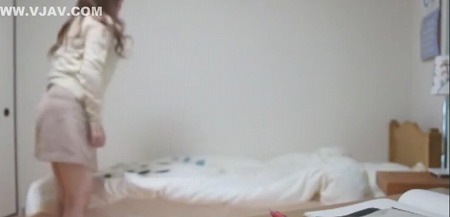 【激スケベ母親！】むちむち爆乳の美人妖艶母がシャワー中欲情！息子が覗いてるのも気づかずオナニー！【沢口みき】