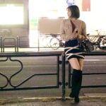 【シロウト】「これ気持ちいい♡」胸元から見えるおっぱいの谷間がエロい26歳のおアネちゃんさん！おっぱいデカいラウンジ嬢がセックス！