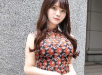 【奥様ナンパ】「あぁぁ//イッちゃう//」23歳の若妻さん！美脚な奥様が自宅で主人以外の男性と種付！